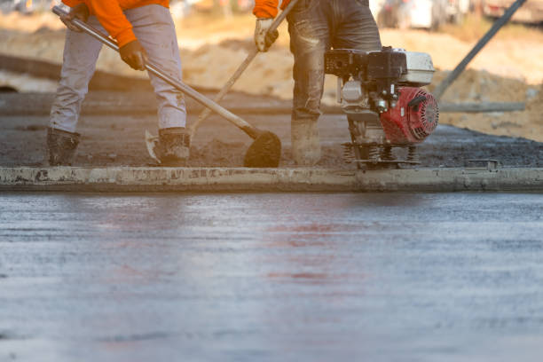 Best Concrete Pool Decks in Lake San Marcos, CA